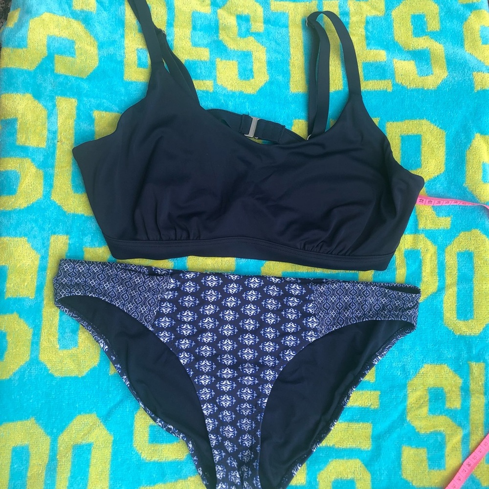 Athleta swimsuit - bikini